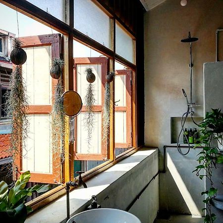 Leju 8 樂居 Loft Living With Open Air Bathroom Малакка Экстерьер фото